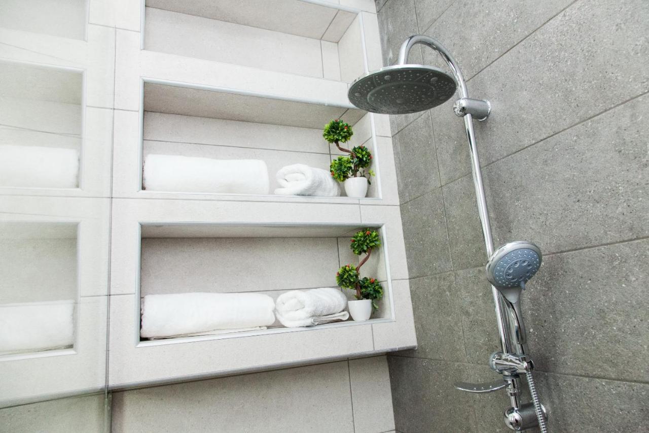 A Spacious Brand New Studio Ideal For 2 A Apartment Athens Exterior photo
